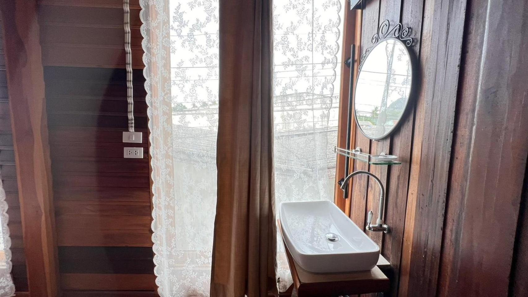 Srisanor Boutique Hotel Prachuap Khiri Khan Eksteriør bilde